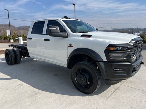 New 2026 RAM 5500 Tradesman image 28