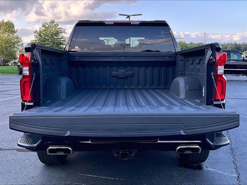 Used 2023 Chevrolet Silverado 1500 RST w/ Redline Edition AWD/4WD image 32