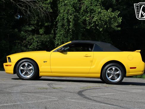 Used 2006 Ford Mustang GT image 21