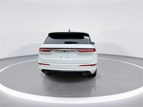 New 2026 Lincoln Corsair Premiere image 7