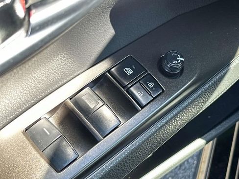 Used 2023 Toyota Camry SE image 24