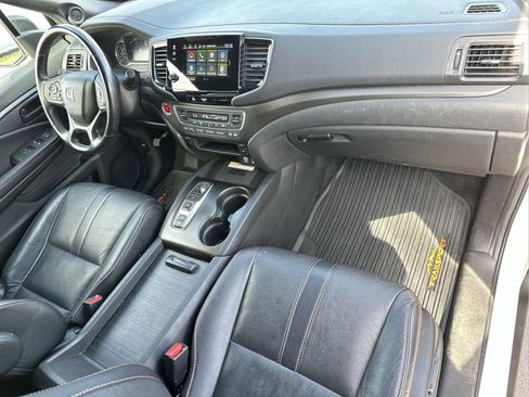Certified 2022 Honda Pilot TrailSport image 19