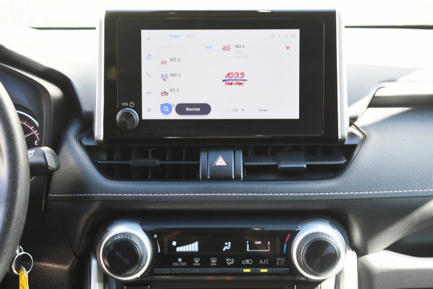 Certified 2025 Toyota RAV4 LE AWD/4WD image 19