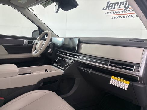 Used 2026 Hyundai Santa Fe SEL FWD image 31
