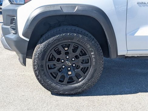 Certified 2024 Chevrolet Colorado Trail Boss w/ Advanced Trailering Package image 11