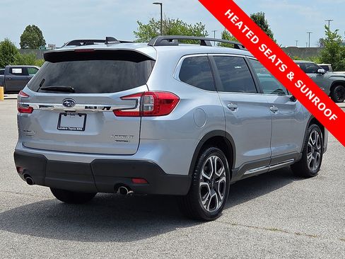 Used 2023 Subaru Ascent Limited w/ Technology Package AWD/4WD image 5