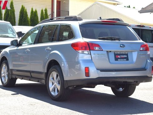 Used 2013 Subaru Outback 2.5i Limited image 2