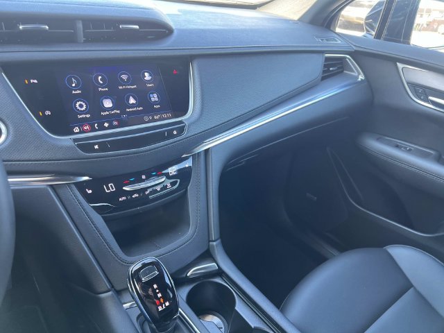 Certified 2024 Cadillac XT5 Luxury w/ LPO, Floor Liner Package AWD/4WD image 30