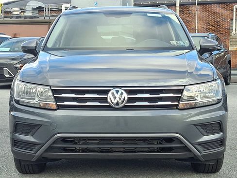 Used 2021 Volkswagen Tiguan SE w/ Panoramic Sunroof Package image 2