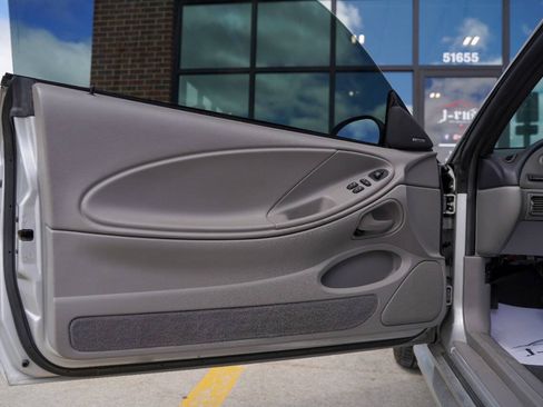 Used 2000 Ford Mustang GT image 10