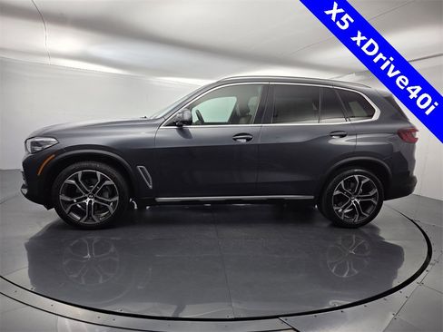 Used 2021 BMW X5 xDrive40i w/ Premium Package 2 image 8