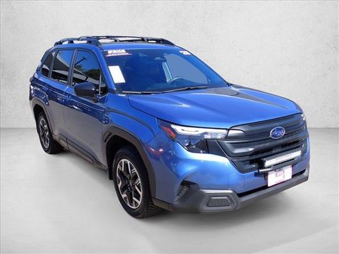 Certified 2025 Subaru Forester w/ Convenience Package #1 AWD/4WD image 6