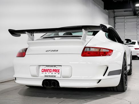 Used 2008 Porsche 911 GT3 RS image 39