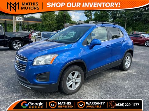Used 2016 Chevrolet Trax LT w/ LT Sun and Sound Package AWD/4WD image 1
