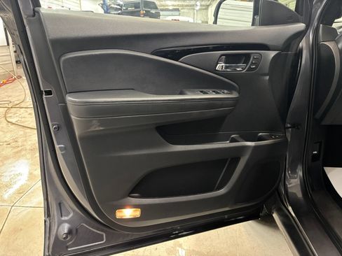 Used 2021 Honda Passport Touring image 11
