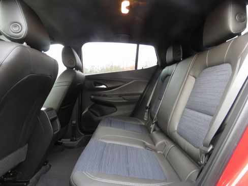 Used 2024 Buick Envista Preferred image 20