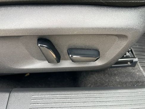 Used 2023 Nissan Rogue SL w/ SL Premium Package image 18