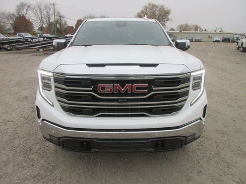 New 2026 GMC Sierra 1500 SLT w/ SLT Premium Plus Package image 12