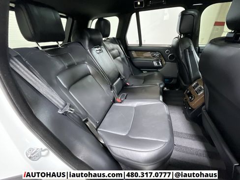 Used 2018 Land Rover Range Rover HSE image 17