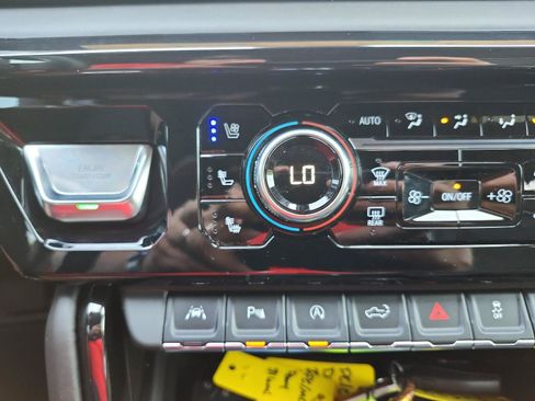 Certified 2025 GMC Sierra 1500 AT4X AWD/4WD image 24