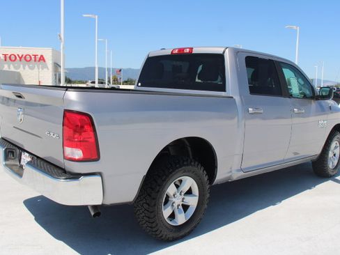Used 2021 RAM 1500 Classic SLT AWD/4WD image 3