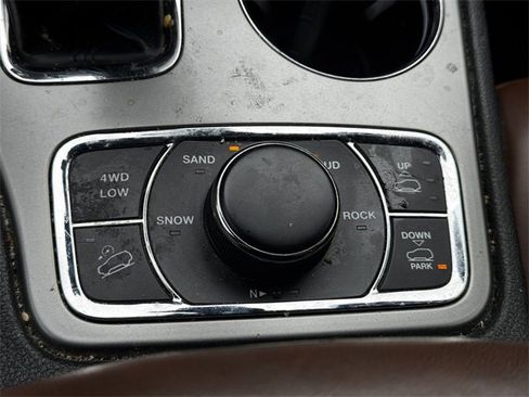 Certified 2020 Jeep Grand Cherokee Overland image 36