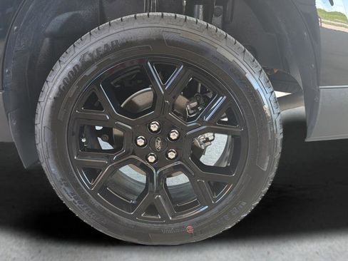 Used 2025 Ford Maverick XLT w/ XLT Luxury Package AWD/4WD image 26