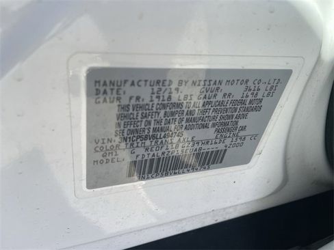 Used 2020 Nissan Kicks S image 32