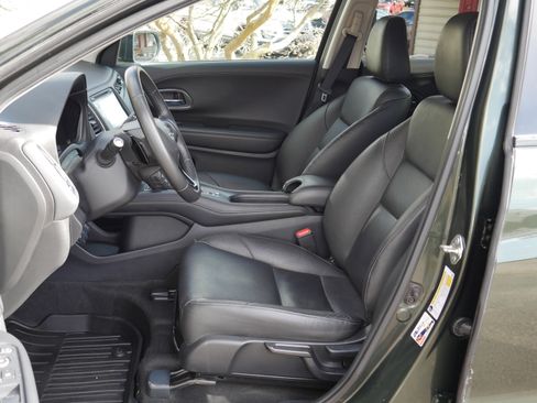 Used 2017 Honda HR-V EX-L image 3