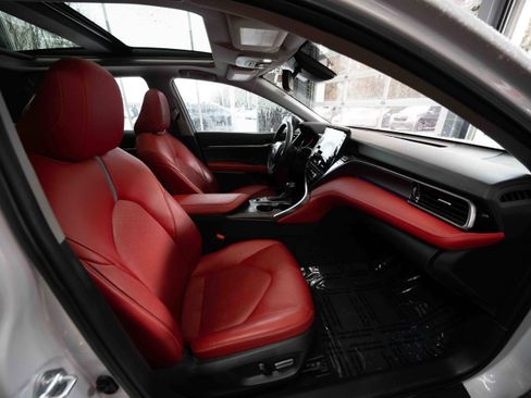 Used 2022 Toyota Camry XSE image 26