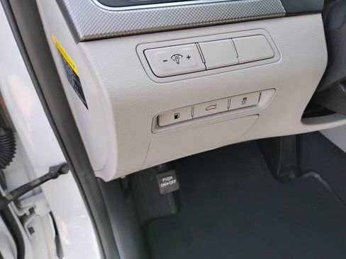 Used 2016 Hyundai Sonata SE FWD image 15