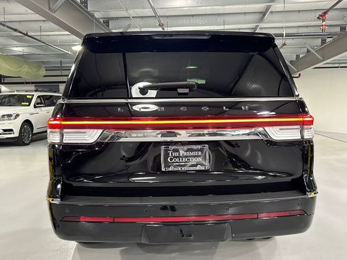 Used 2022 Lincoln Navigator L Black Label AWD/4WD image 3