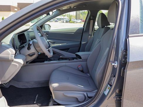 New 2026 Hyundai Elantra Sport image 7