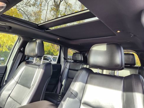 Used 2021 Jeep Grand Cherokee Limited w/ Luxury Group II image 13