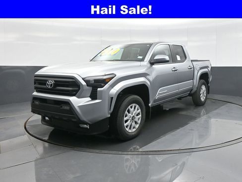New 2026 Toyota Tacoma SR5 image 3