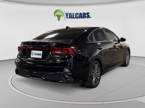 Used 2022 Kia Forte GT-Line w/ GT-Line Premium Package FWD image 5
