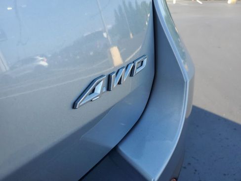 Used 2022 Ford Explorer XLT image 29