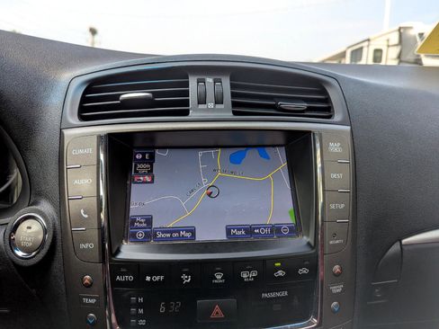 Used 2013 Lexus IS 250C image 21