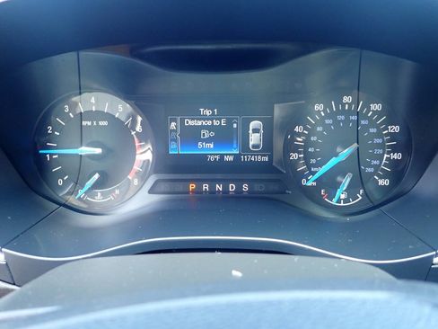 Used 2016 Ford Fusion SE FWD image 4