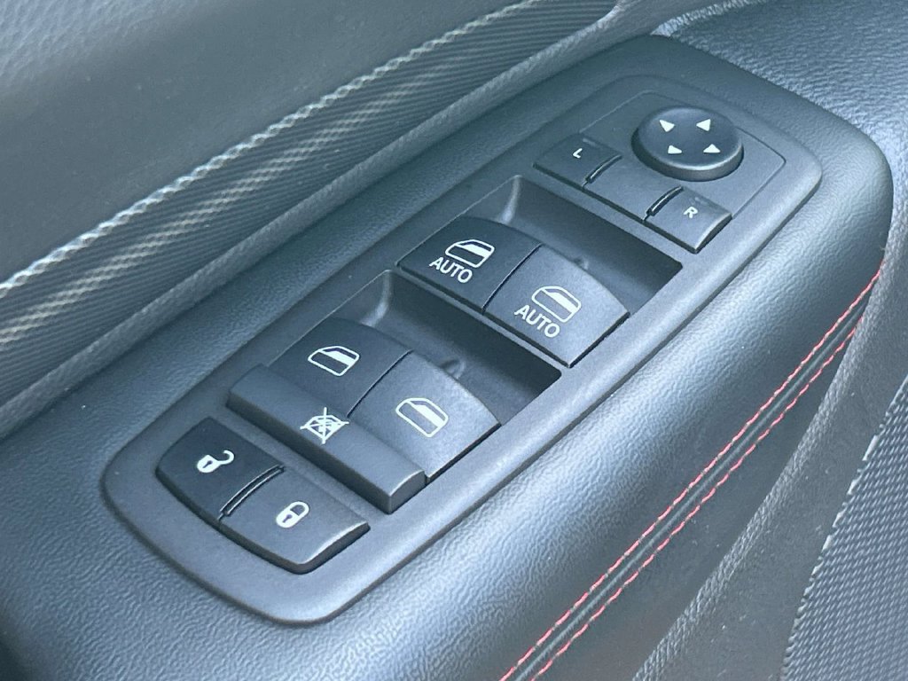 Used 2024 Dodge Durango R/T w/ Blacktop Package AWD/4WD image 33