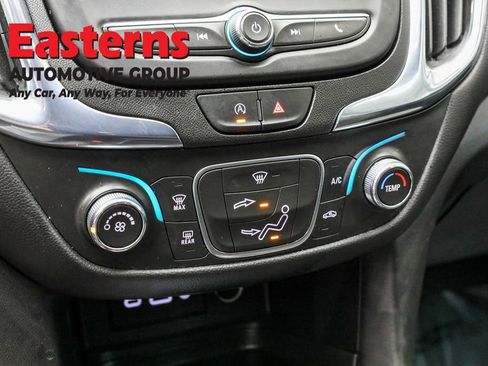 Used 2023 Chevrolet Equinox LT image 20