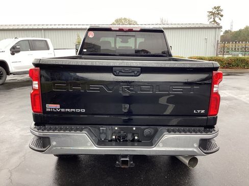 Used 2024 Chevrolet Silverado 2500 LTZ w/ LTZ Plus Package image 3
