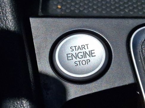Used 2022 Volkswagen Jetta SE FWD image 21