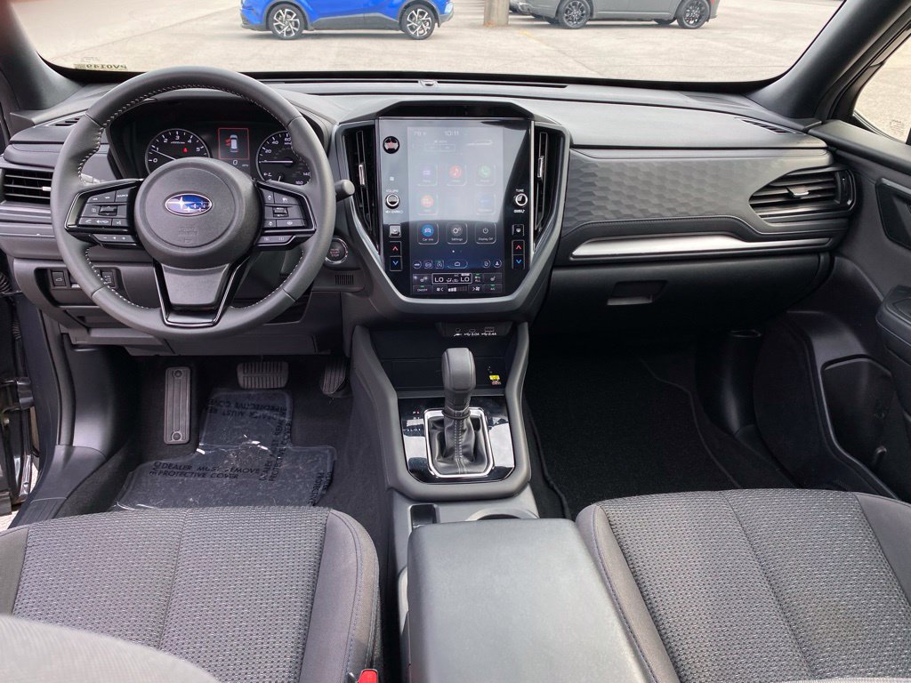 Used 2025 Subaru Forester Premium AWD/4WD image 31