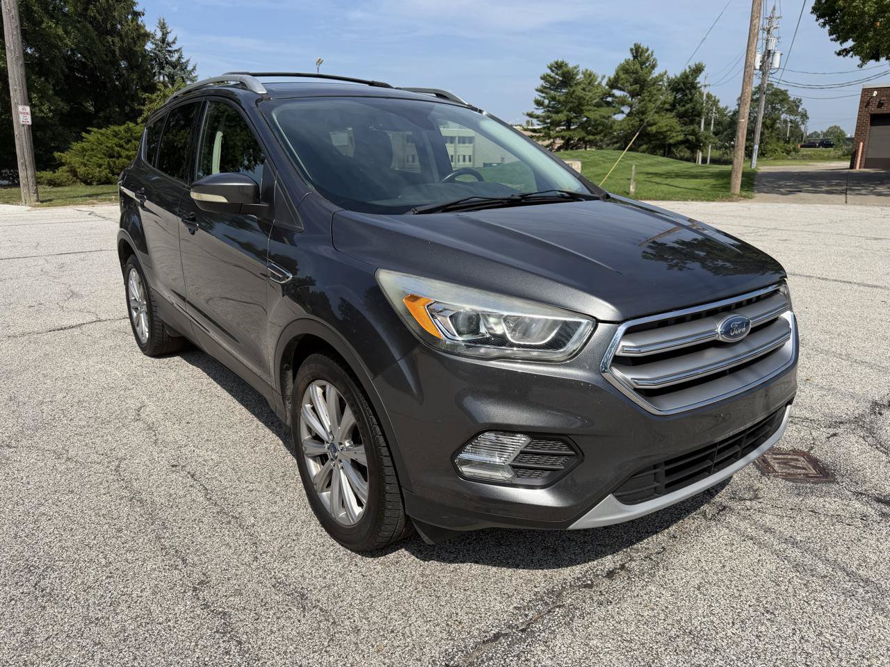 Used 2017 Ford Escape Titanium AWD/4WD image 3