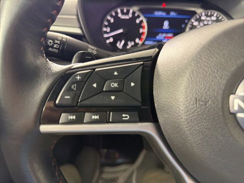 Used 2024 Nissan Altima 2.5 SR FWD image 29