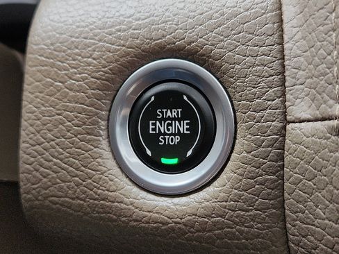 Used 2022 GMC Yukon XL Denali image 20