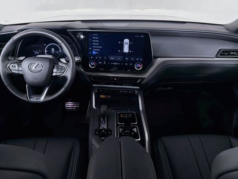 Used 2026 Lexus TX 500h AWD w/ Technology Package image 5
