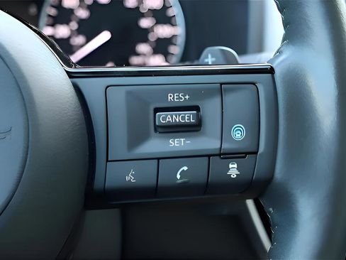 Used 2022 Nissan Rogue SL AWD/4WD image 26