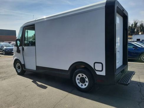 New 2025 Chevrolet Brightdrop 400 w/ Battery Pack, Max Range image 5